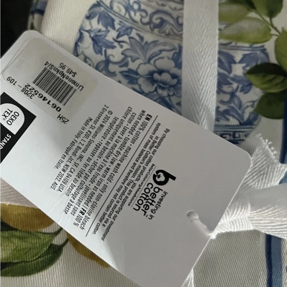New Williams Sonoma Limone Dinner Napkins – Set of 8 NWT